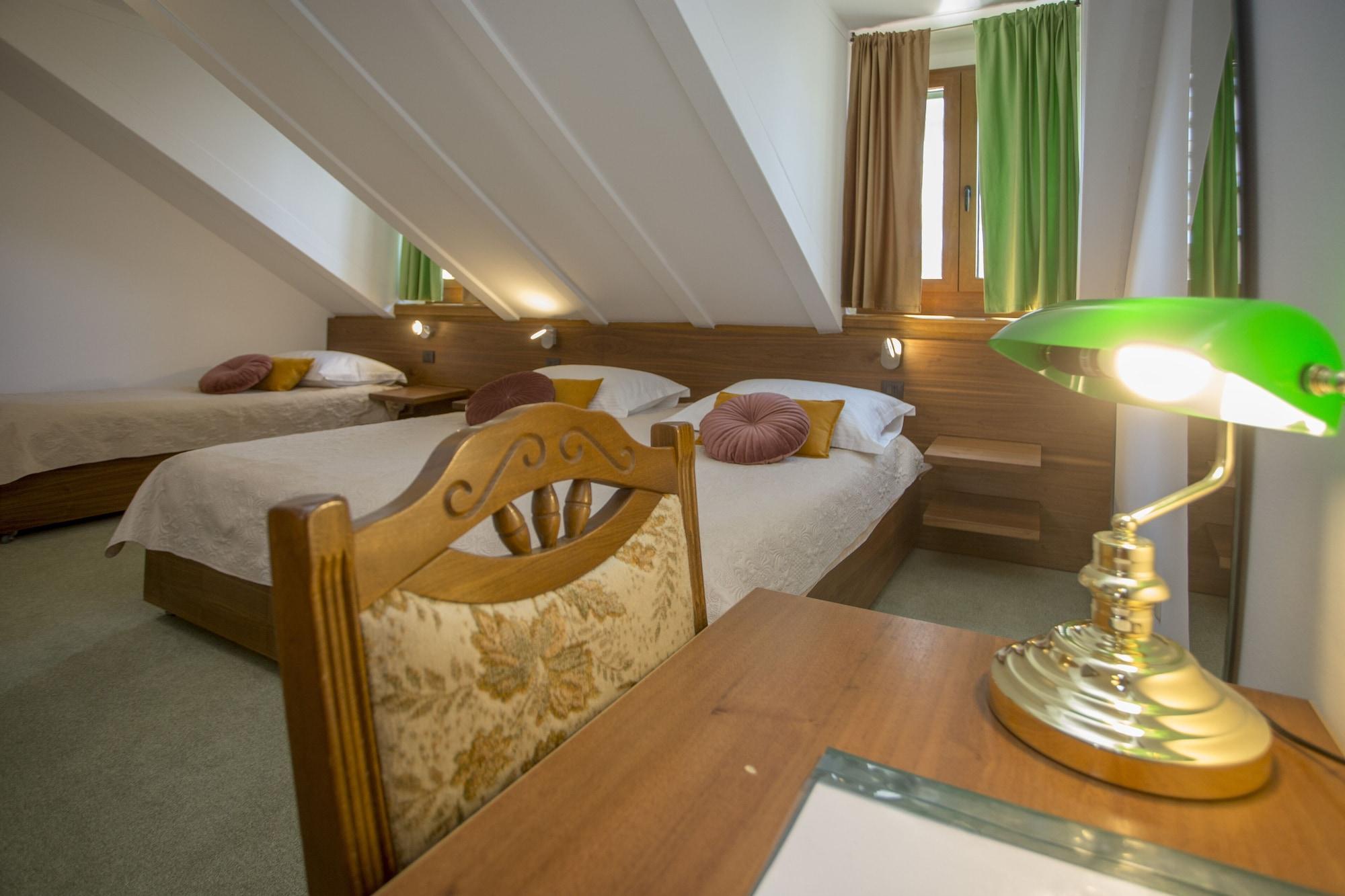 Diana Hotel Villa 3*